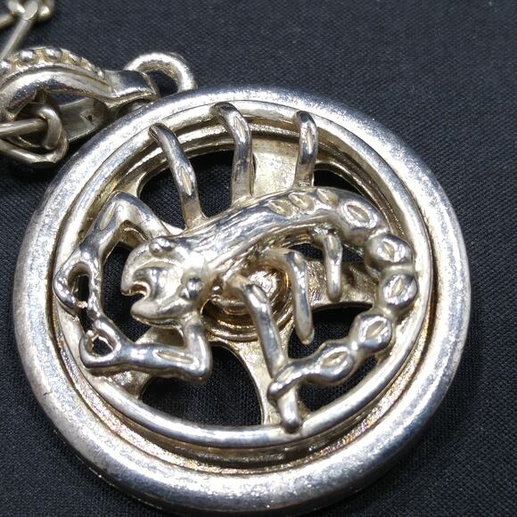 Vintage Zodiac Scorpio Pendant Necklace, Moving Scorpio, 1980s Vintage Jewelry - Picture 7 of 10